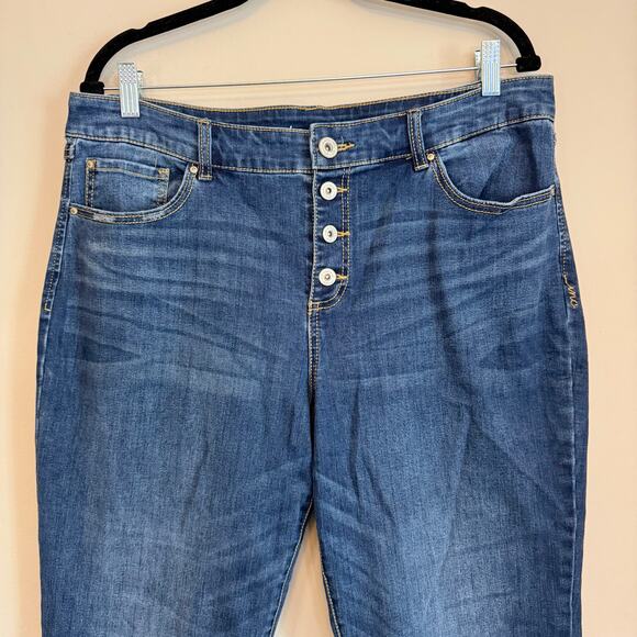 INC Cropped Jeans 16 Blue Denim Button Fly Straight Leg Regular Fit Fringe Hem - Picture 3 of 9